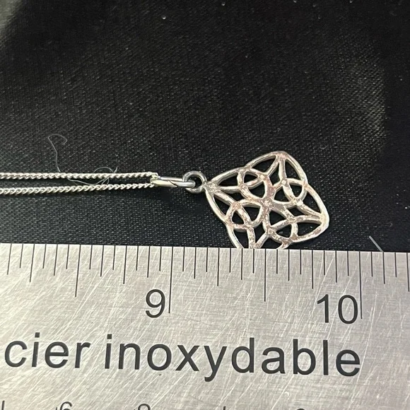 Vintage 925 Silver Celtic Knot Necklace Pendant & Earrings - Picture 5 of 9